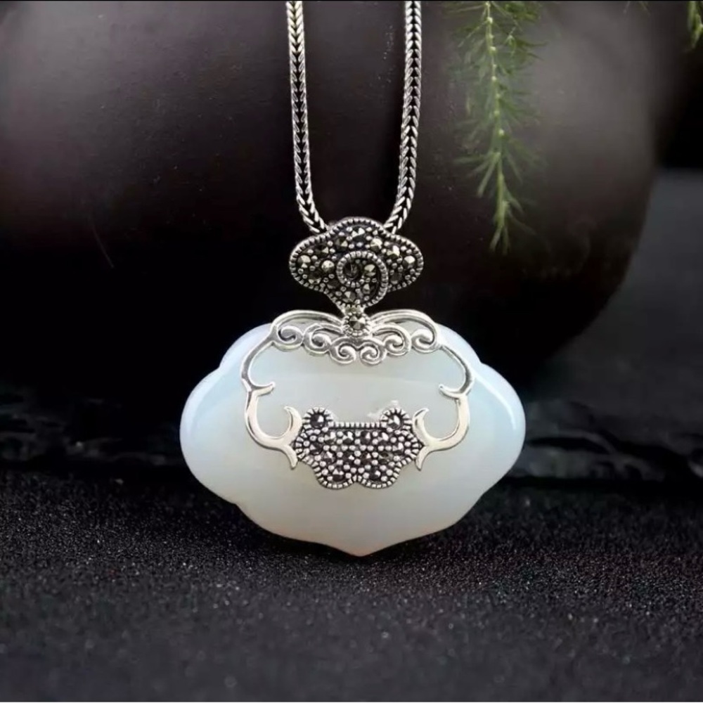 Vintage-Inspired sterling Silver and White Jade Necklace
